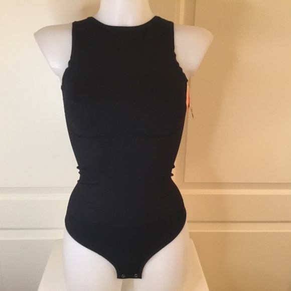 FeelinGirl Sleeveless Tummy Control Seamless Bodysuit Shapewear Top - Picture 6 of 10